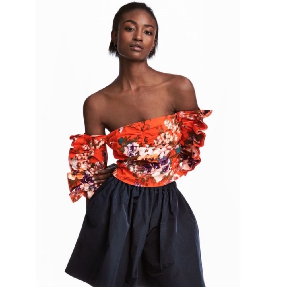 H&M off the shoulder Crop Top Size 4
